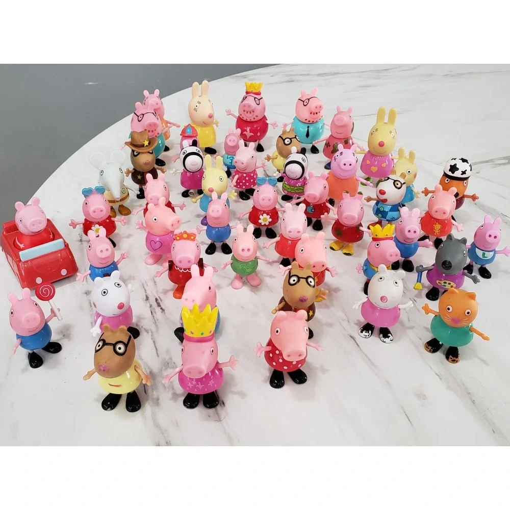 Lot 40+ Peppa Pig Family Friends Figures Bundle Mummy Daddy Grandma George